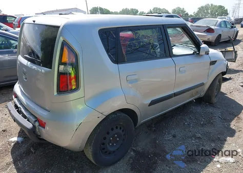 2010 Kia Soul + z USA, uszkodzony, nr VIN KNDJT2A23A7082662